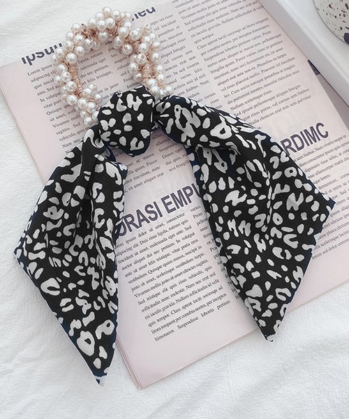 florist（フローリスト）の「トレンド透け感リボン×ホワイトパールヘアゴム（ヘアゴム・レディース・ホワイト系その他2/ピンク系その他2/ライトブラウン/ブラック系その他2/ホワイト系その他3/ライトブルー/ピンク系その他3/ブラック系その他3/ブラック系その他4/ホワイト系その他4/ブラック系その他5/ブラック系その他6・FREE）」の8枚目の写真