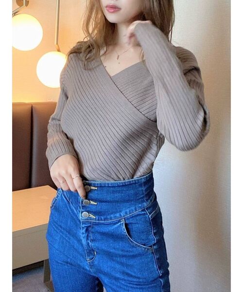 RESEXXY(リゼクシー)の「カシュクールニットトップス(ニット/セーター・レディース・ベージュ/レッド/ブラック/アイボリー・FREE)」の4枚目の写真