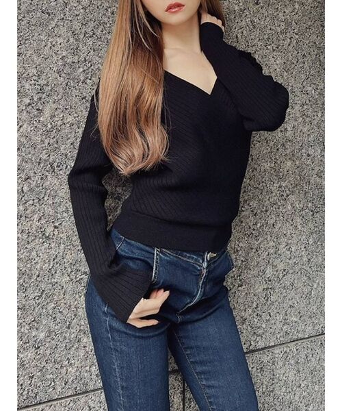 RESEXXY(リゼクシー)の「カシュクールニットトップス(ニット/セーター・レディース・ベージュ/レッド/ブラック/アイボリー・FREE)」の3枚目の写真