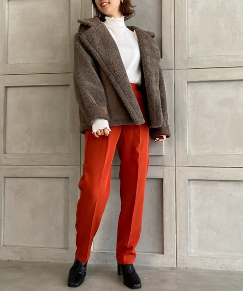 moment+（モーメントプラス）の「スウェード×ボア フェイクムートンライダースジャケット（ムートンコート・レディース・ブラック/ベージュ/ブラウン/アイボリー/ライトベージュ・M/L）」の10枚目の写真