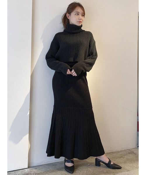 dazzlin（ダズリン）の「リブチェンジタートルニットトップス（ニット/セーター・レディース・ブラック/オフホワイト/ブルー・FREE）」の12枚目の写真