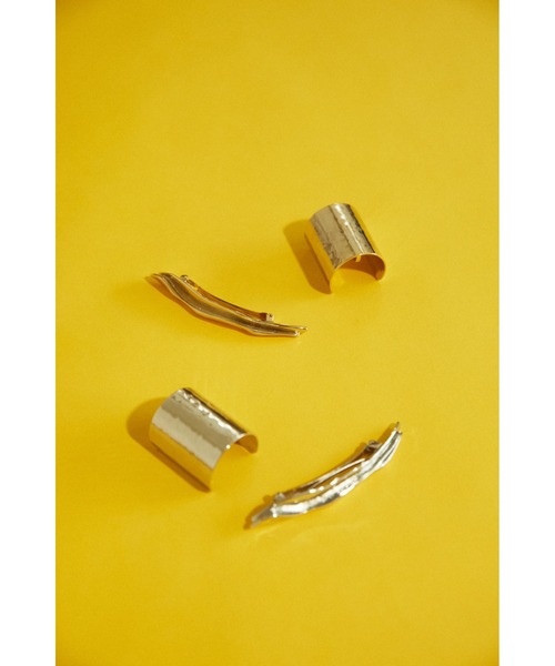 BLACK BY MOUSSY（ブラックバイマウジー）の「【WEB限定】wave valletta（ウェーブバレッタ）（バレッタ/ヘアクリップ・レディース・ゴールド/シルバー・FREE）」の3枚目の写真