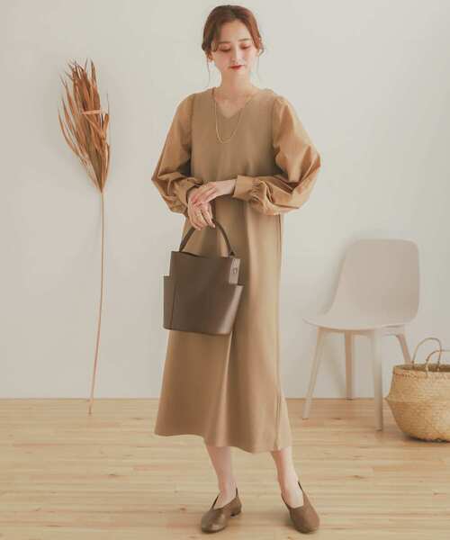 SENSE OF PLACE by URBAN RESEARCH(センスオブプレイスバイアーバンリサーチ)の「Vネックポンチワンピース(ワンピース・レディース・ベージュ/ネイビー/カーキ・ONE)」の9枚目の写真