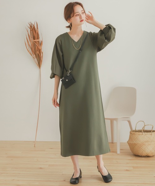 SENSE OF PLACE by URBAN RESEARCH(センスオブプレイスバイアーバンリサーチ)の「Vネックポンチワンピース(ワンピース・レディース・ベージュ/ネイビー/カーキ・ONE)」の10枚目の写真