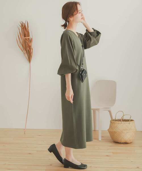 SENSE OF PLACE by URBAN RESEARCH(センスオブプレイスバイアーバンリサーチ)の「Vネックポンチワンピース(ワンピース・レディース・ベージュ/ネイビー/カーキ・ONE)」の7枚目の写真