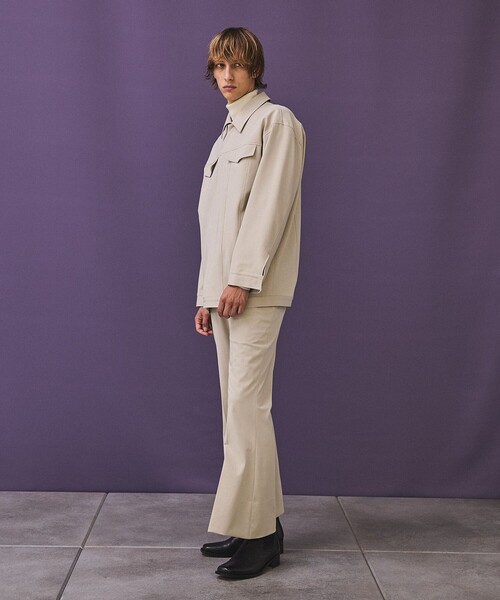 PUBLIC TOKYO（パブリックトウキョウ）の「【youth】ソリッドフレアパンツ（スラックス・メンズ・ライトベージュ/ブラック・2/1/3）」の13枚目の写真