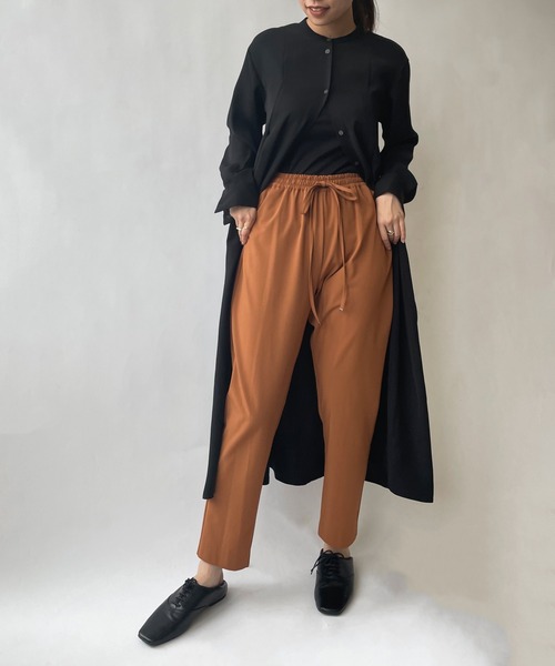 LE SOUK HOLIDAY（ルスークホリデー）の「タックテーパードパンツ（チノパンツ・レディース・ブラック/グリーン/モカ/ライトグレー/オレンジ/ネイビー・L/S/M）」の7枚目の写真