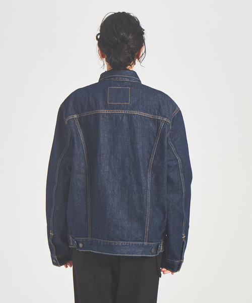 Levi's（リーバイス）の「【LEVI’S】THE TRUCKER JACKET（デニムジャケット・レディース・ライトブルー/ブルー・フリー）」の12枚目の写真