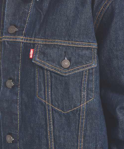 Levi's（リーバイス）の「【LEVI’S】THE TRUCKER JACKET（デニムジャケット・レディース・ライトブルー/ブルー・フリー）」の16枚目の写真
