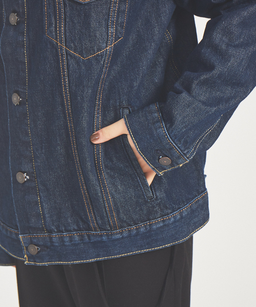 Levi's（リーバイス）の「【LEVI’S】THE TRUCKER JACKET（デニムジャケット・レディース・ライトブルー/ブルー・フリー）」の18枚目の写真