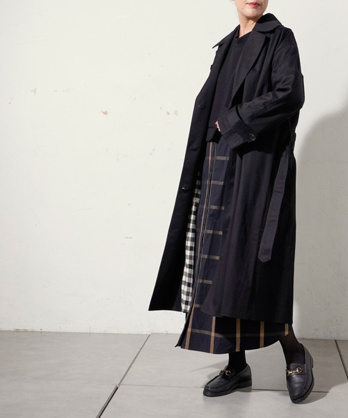 ear PAPILLONNER（イアパピヨネ）の「【MIRKO BERTOLA(ミルコ ベルトラ)】ロングトレンチコート（トレンチコート・レディース・ブラック/ベージュ・FREE）」の20枚目の写真
