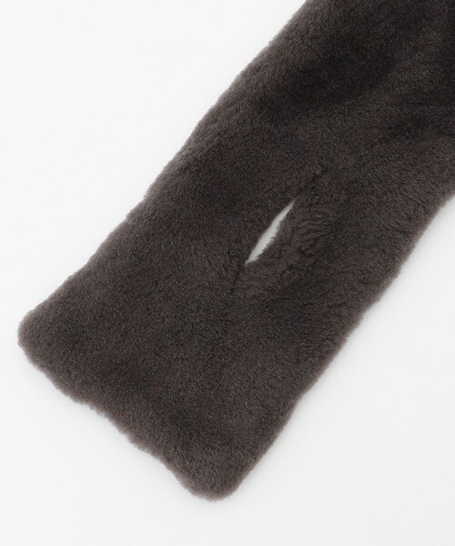 JOSEPH（ジョセフ）の「ムートンニットコンビ（マフラー・メンズ・ブラック系/グレー系・F）」の4枚目の写真