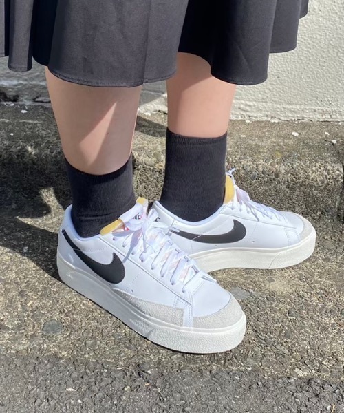 ★人気★ ナイキ女性ブレザーロー DJ0292-101 NIKE ナイキ ブレザー スニーカー レディース 厚底 ブレイザー