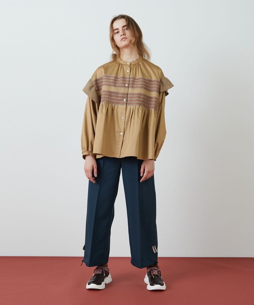 FRAPBOIS（フラボア）の「ツイルストレッチ パンツ（その他パンツ・レディース・ブラウン/エメラルド・1/2）」の3枚目の写真