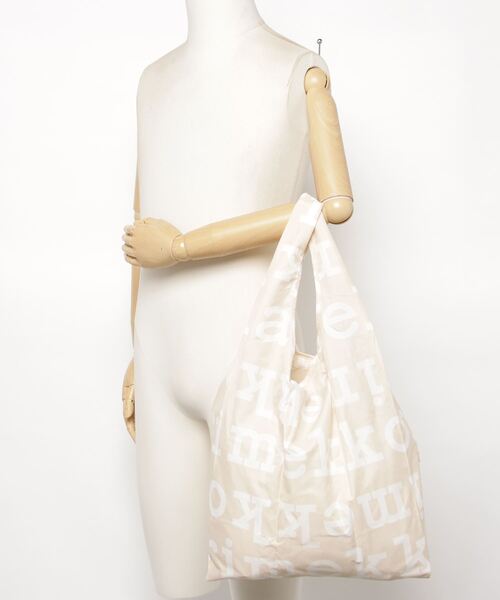 marimekko(マリメッコ)の「Logo / Smartbag(エコバッグ/サブバッグ・レディース・ベージュ・FREE)」の6枚目の写真