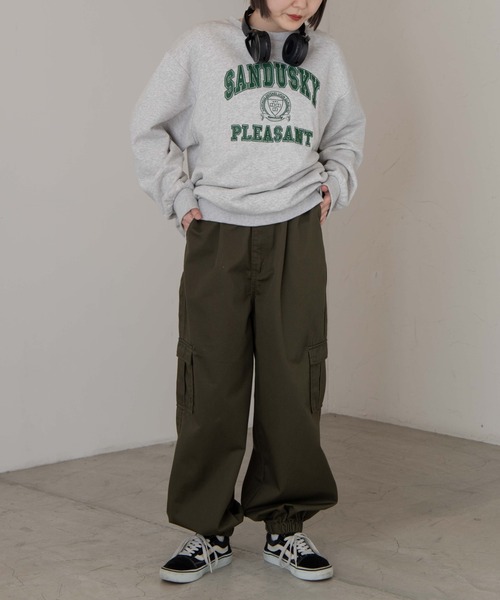 WEGO(ウィゴー)の「WEGO/オーバーサイズプルオーバー(スウェット・レディース・ダークグリーン/ピンク/アイボリー/オートミール/ライトピンク/その他1/その他2/ホワイト/サックスブルー/グリーン・FREE)」の15枚目の写真