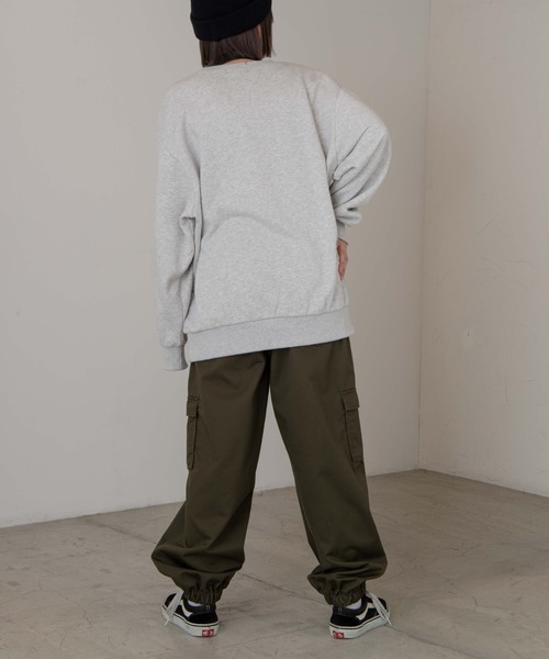 WEGO(ウィゴー)の「WEGO/オーバーサイズプルオーバー(スウェット・レディース・ダークグリーン/ピンク/アイボリー/オートミール/ライトピンク/その他1/その他2/ホワイト/サックスブルー/グリーン・FREE)」の18枚目の写真