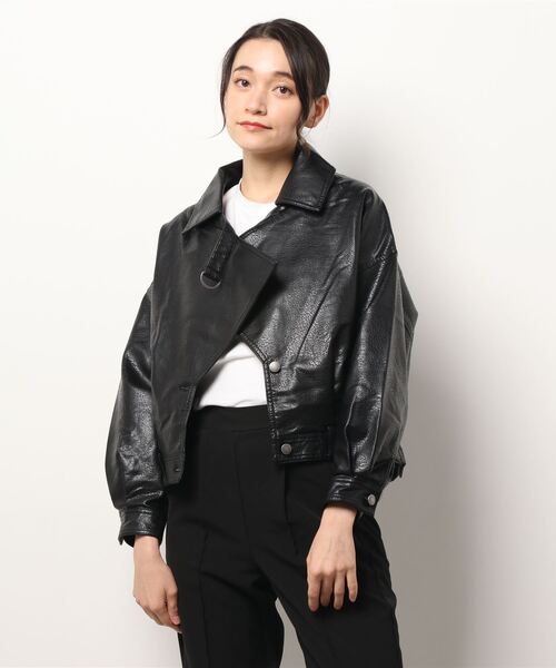 aimoha（アイモハ）の「フェイクレザーショット丈ライダースジャケット（ライダースジャケット・レディース・ブラック/ベージュ・MEDIUM）」の10枚目の写真