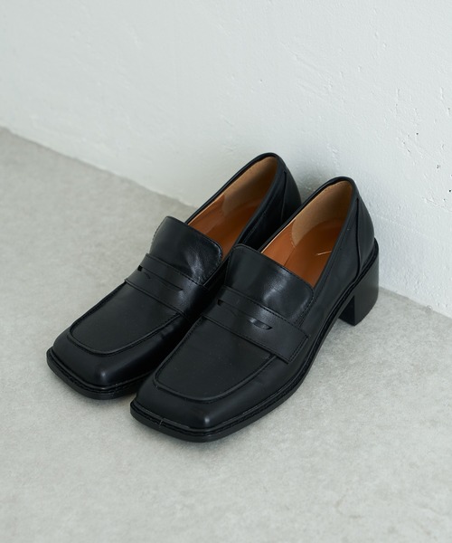 Lui's(ルイス)の「スクエアトゥヒールローファー(ローファー・レディース・ブラック/アイボリー・23cm/24cm)」の2枚目の写真