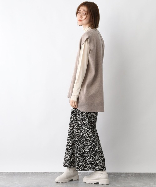 A part by（アパートバイ）の「12GPoNyＶネックベスト　261065（ベスト・レディース・ブラック/ベージュ・FREE）」の10枚目の写真