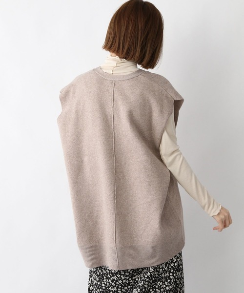 A part by（アパートバイ）の「12GPoNyＶネックベスト　261065（ベスト・レディース・ブラック/ベージュ・FREE）」の11枚目の写真