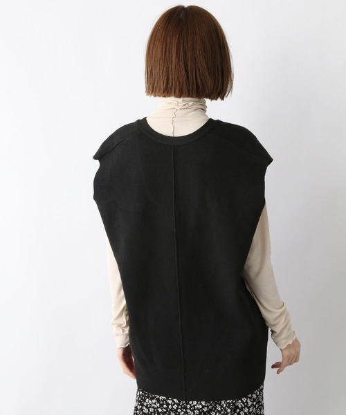 A part by（アパートバイ）の「12GPoNyＶネックベスト　261065（ベスト・レディース・ブラック/ベージュ・FREE）」の14枚目の写真