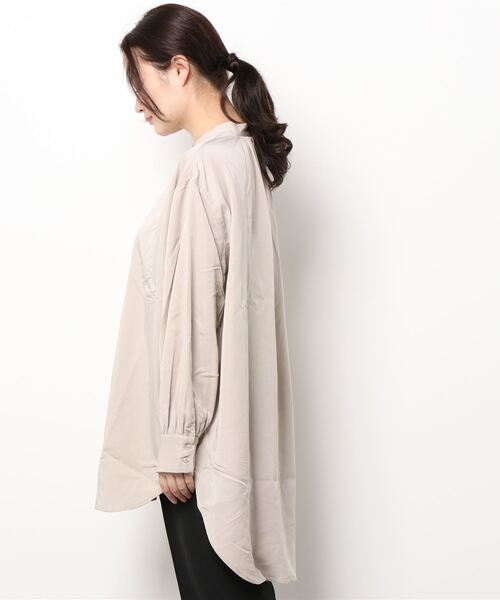 Lugnoncure（ルノンキュール）の「とろみブラウス（シャツ/ブラウス・レディース・ベージュ/オフホワイト/チャコール・ﾌﾘ-）」の5枚目の写真