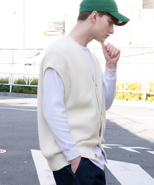 ８(eight)（エイト）の「ハイバルキーニットベスト（ベスト・メンズ・ライトグレー/ダークブラウン/ネイビー/マスタード/グレー系その他/ダークブルー/ケリー/グレイッシュベージュ/ブラック/ホワイト・MEDIUM/LARGE/X-LARGE）」の14枚目の写真