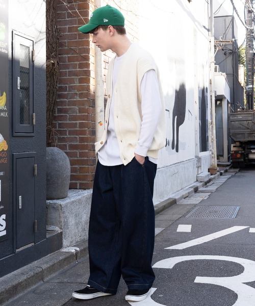 ８(eight)（エイト）の「ハイバルキーニットベスト（ベスト・メンズ・ライトグレー/ダークブラウン/ネイビー/マスタード/グレー系その他/ダークブルー/ケリー/グレイッシュベージュ/ブラック/ホワイト・MEDIUM/LARGE/X-LARGE）」の18枚目の写真