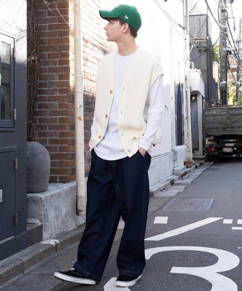 ８(eight)（エイト）の「ハイバルキーニットベスト（ベスト・メンズ・ライトグレー/ダークブラウン/ネイビー/マスタード/グレー系その他/ダークブルー/ケリー/グレイッシュベージュ/ブラック/ホワイト・MEDIUM/LARGE/X-LARGE）」の20枚目の写真