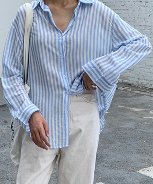 DAY CLOSET(デイ クローゼット)の「レディース スリット入りストライプ柄センターボックスシャツ(シャツ/ブラウス・レディース・イエロー/ブルー・ONE SIZE)」の10枚目の写真