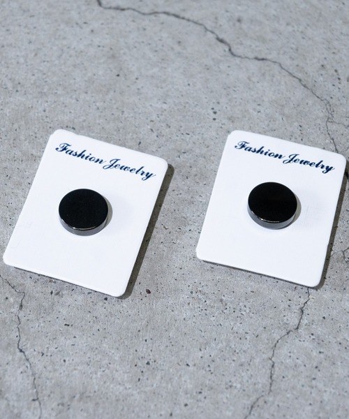 JOHN'S CLOSET(ジョンズクローゼット)の「【40】ステンレスマグネットピアス〔2個セット〕(ピアス(両耳用)・メンズ・シルバー系1/シルバー系2/シルバー系3/シルバー系4/シルバー系5/シルバー系6/シルバー系7/シルバー系8・FREE)」の12枚目の写真