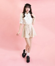 ROJITA（ロジータ）の「フリルサス付ビジュ釦レースショートパンツ（その他パンツ）」