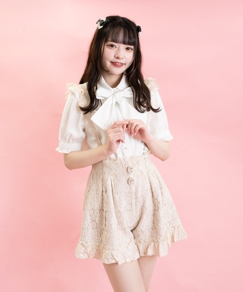 ROJITA(ロジータ)の「フリルサス付ビジュ釦レースショートパンツ(その他パンツ・レディース・ブルー/ブラック/アイボリー・FREE)」の7枚目の写真