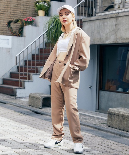 atmos pink(アトモスピンク)の「atmos pink スーツパンツ(スラックス・レディース・ベージュ/グリーン・S/M)」の12枚目の写真