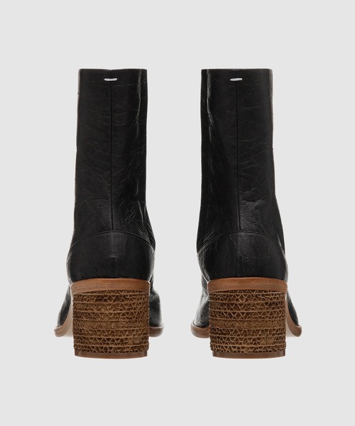 Maison Margiela(メゾンマルジェラ)の「ANKLE BOOT(ブーツ・メンズ・ブラック/ホワイト/ベージュ・41/42)」の6枚目の写真