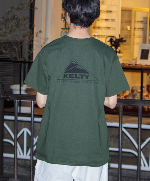 KELTY（ケルティ）の「【KELTY/ケルティ】別注バックプリント ビッグシルエットショートスリーブTシャツ（Tシャツ/カットソー・メンズ・ホワイト/チャコールグレー/ベージュ/イエロー/グリーン・MEDIUM/LARGE）」の19枚目の写真