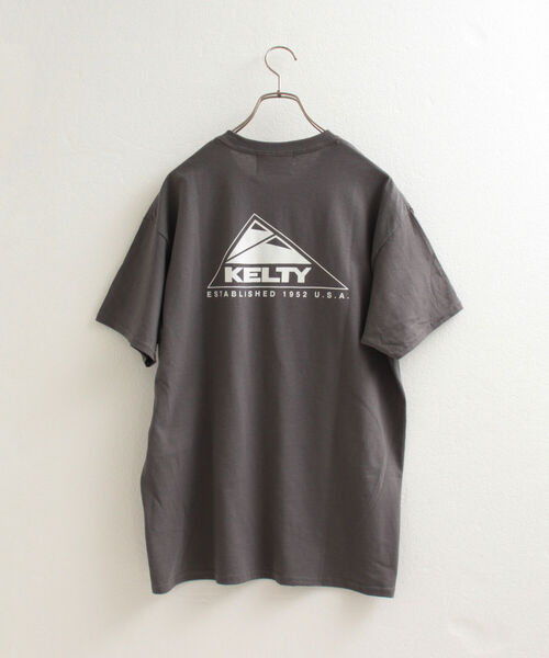 KELTY（ケルティ）の「【KELTY/ケルティ】別注バックプリント ビッグシルエットショートスリーブTシャツ（Tシャツ/カットソー・メンズ・ホワイト/チャコールグレー/ベージュ/イエロー/グリーン・MEDIUM/LARGE）」の14枚目の写真