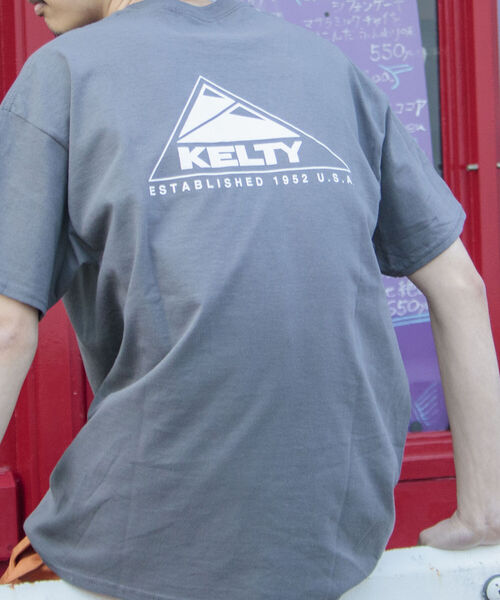 KELTY（ケルティ）の「【KELTY/ケルティ】別注バックプリント ビッグシルエットショートスリーブTシャツ（Tシャツ/カットソー・メンズ・ホワイト/チャコールグレー/ベージュ/イエロー/グリーン・MEDIUM/LARGE）」の8枚目の写真