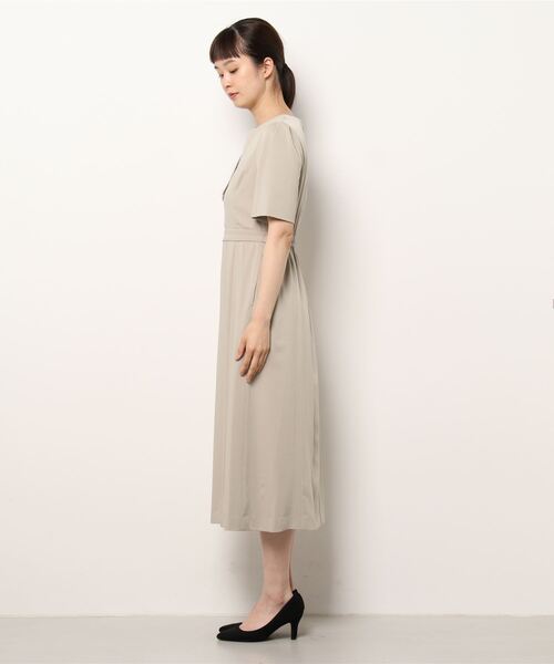 Kana（カナ）の「シンプル スリット袖 ワンピース パーティー ドレス