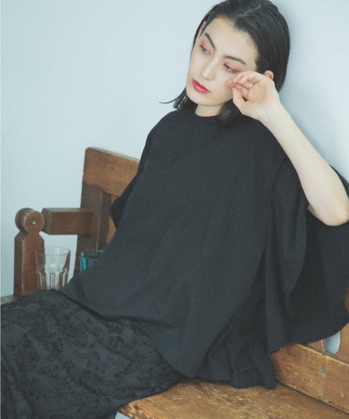 ROSE BUD(ローズバッド)の「(mici)ラッフルスリーブTEE(Tシャツ/カットソー・レディース・ブラック/ホワイト系その他・ONE SIZE)」の2枚目の写真