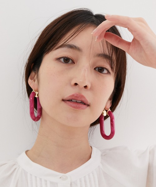 VIS（ビス）の「マーブルアクリルオーバルフープピアス（ピアス（両耳用）・レディース・キャメル/グリーン/ピンク・FREE）」の6枚目の写真