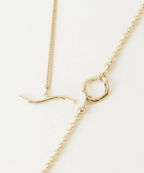SMELLY（スメリー）の「ボールチェーンコンビネックレス（ネックレス・レディース・ゴールド・-）」の4枚目の写真