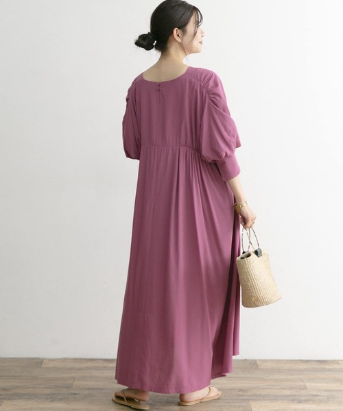 URBAN RESEARCH ROSSO（アーバンリサーチロッソ）の「ギャザーボリュームワンピース（ワンピース・レディース・グレー系その他/ピンク系その他・FREE）」の5枚目の写真