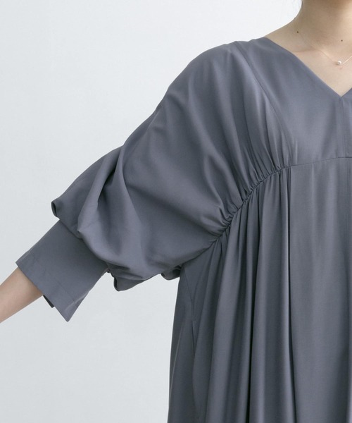 URBAN RESEARCH ROSSO（アーバンリサーチロッソ）の「ギャザーボリュームワンピース（ワンピース・レディース・グレー系その他/ピンク系その他・FREE）」の16枚目の写真