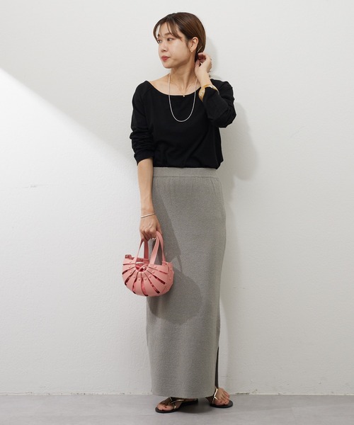 SHENERY（シーナリー）の「ラウンドネックカットソー（Tシャツ/カットソー・レディース・ブラック/ベージュ・FREE）」の8枚目の写真