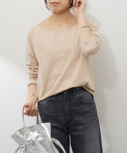 SHENERY（シーナリー）の「ラウンドネックカットソー（Tシャツ/カットソー・レディース・ブラック/ベージュ・FREE）」の13枚目の写真