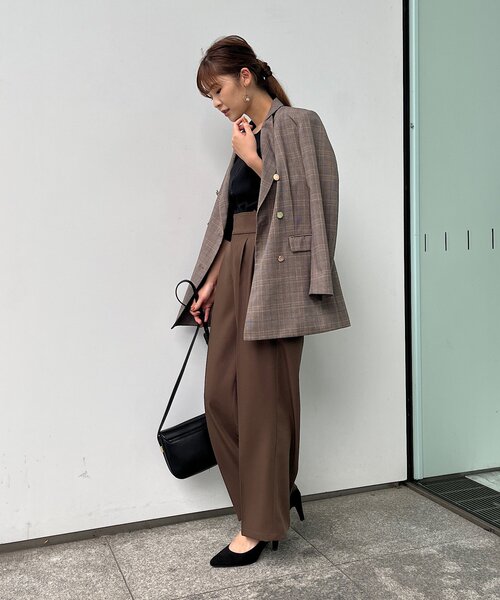 couture brooch（クチュールブローチ）の「◆【ON・OFF問わず着回し】ゴールドカラー釦 ダブルブレストジャケット（テーラードジャケット・レディース・ネイビー/ブラウン系2・40/38/42）」の17枚目の写真