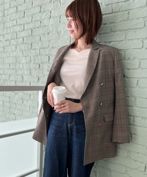 couture brooch（クチュールブローチ）の「◆【ON・OFF問わず着回し】ゴールドカラー釦 ダブルブレストジャケット（テーラードジャケット・レディース・ネイビー/ブラウン系2・40/38/42）」の2枚目の写真