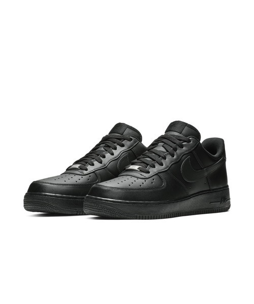 NIKE（ナイキ）の「AIR FORCE 1（スニーカー・メンズ・ホワイト/ブラック・24.0cm/24.5cm/25.5cm/26.5cm/26.0cm/27.5cm/28.0cm/28.5cm/25.0cm/27.0cm/29.0cm/30.0cm）」の2枚目の写真